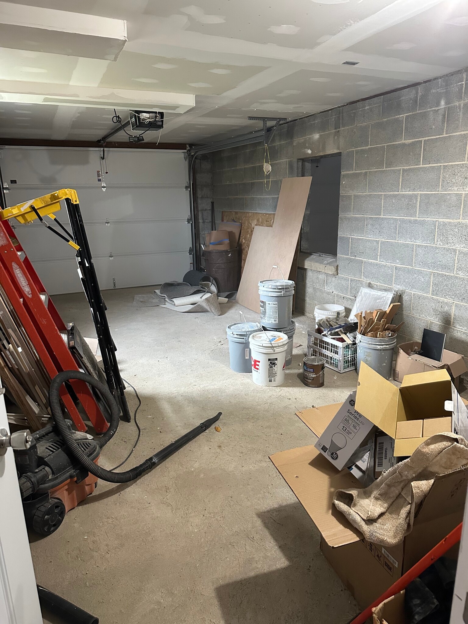 Building Photo - 1026 Chestnut St