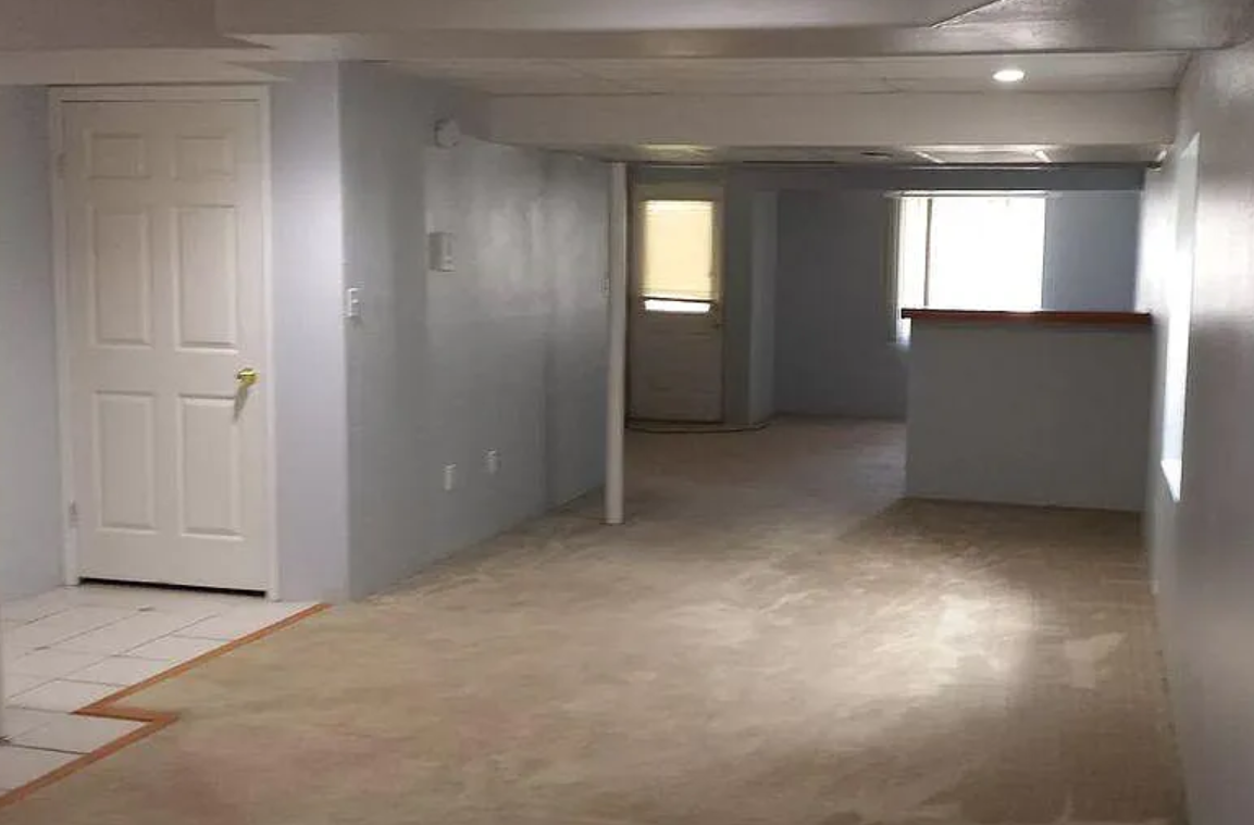 Walkout basement - 4249 S Killarney St