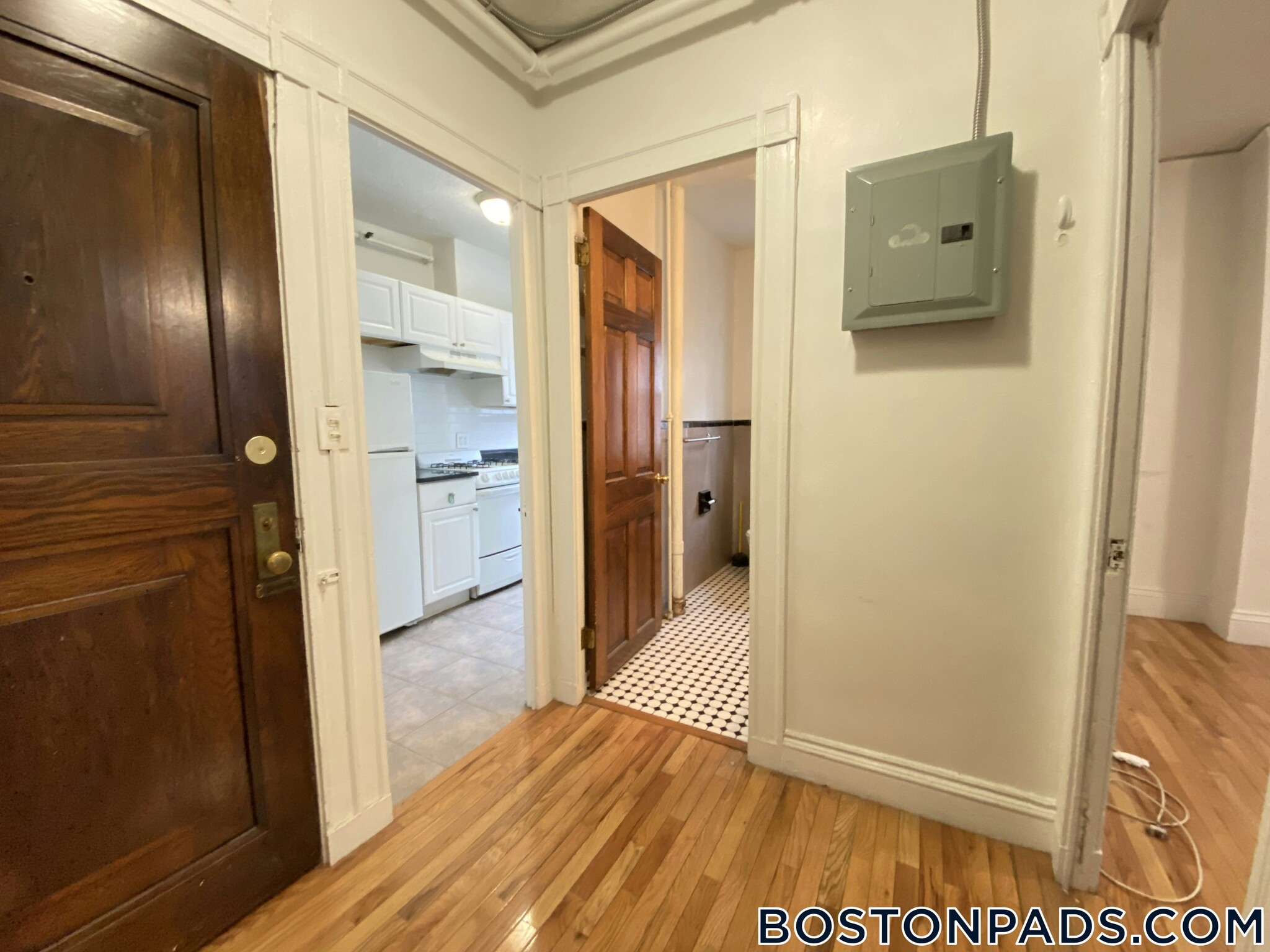 Building Photo - 91 Westland Ave