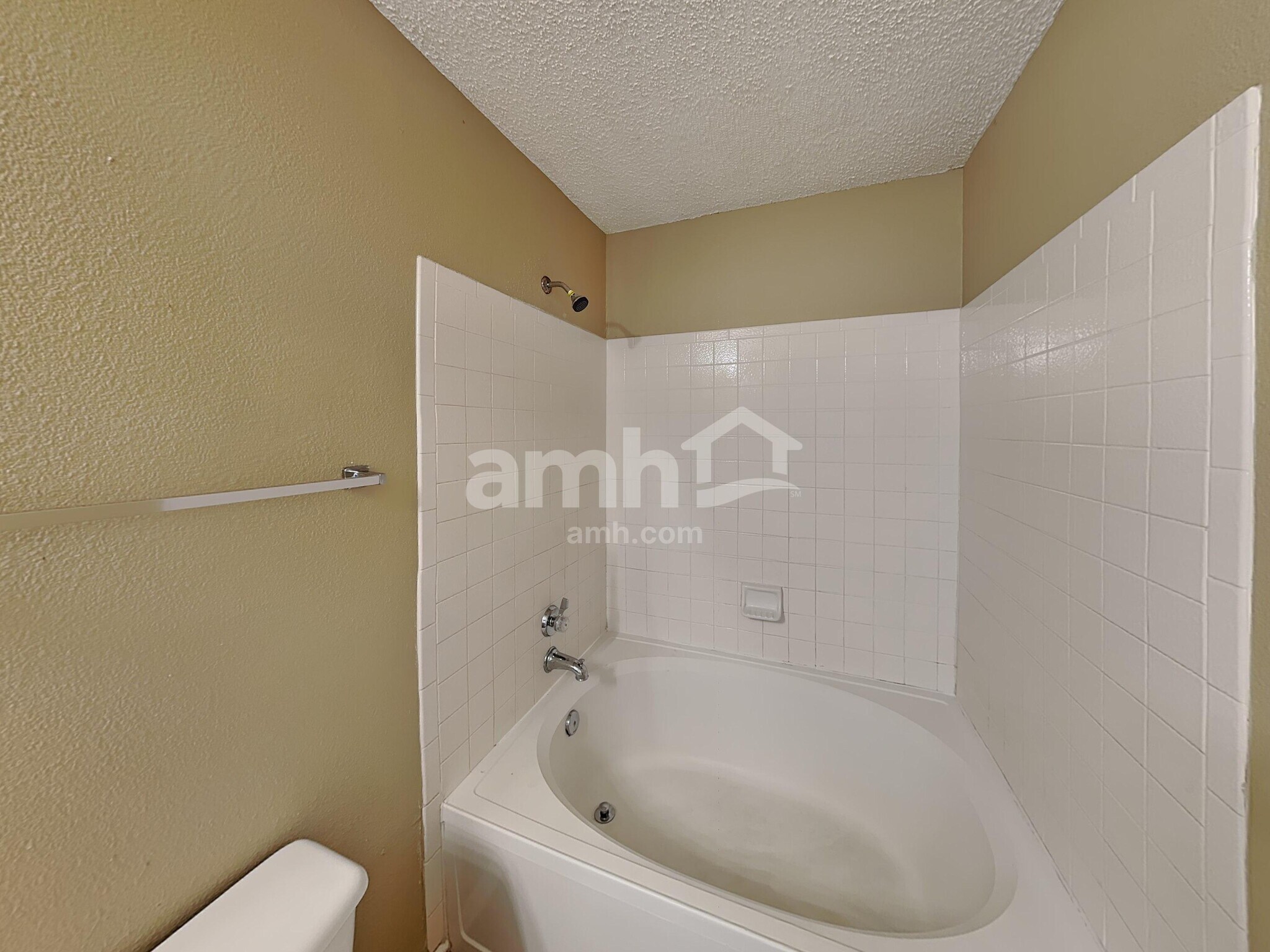 Building Photo - 2707 Vinson Ct