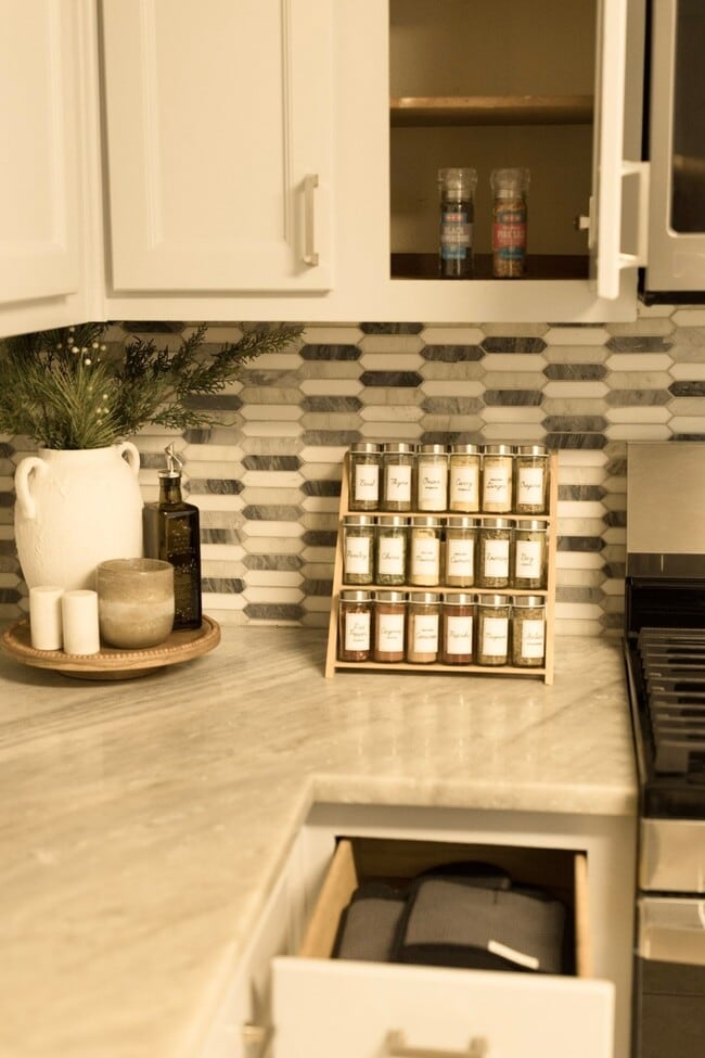 Building Photo - 29 Pinewood Forest Ct