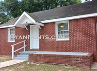 Building Photo - 425 Dexter St