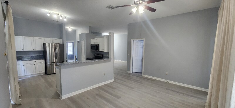 Building Photo - 21400 SW 90th Ct