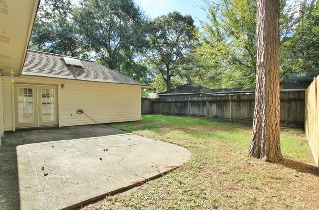 Building Photo - 3339 Three Pines Dr