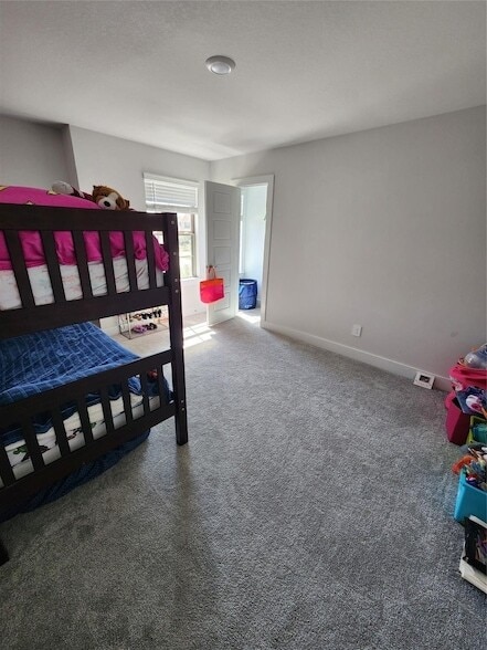 Building Photo - 10603 Whitejacket