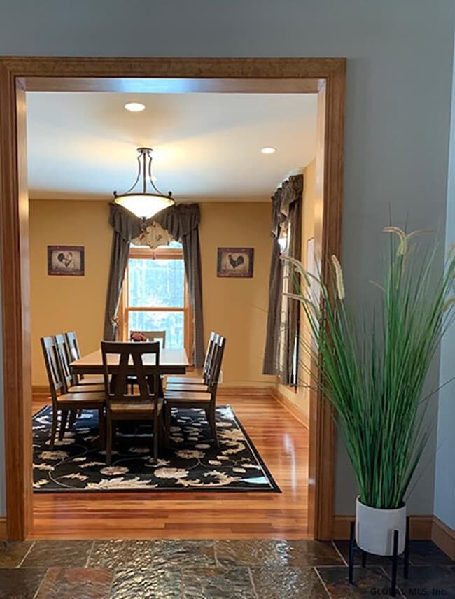 Building Photo - 32 Flat Rock Rd