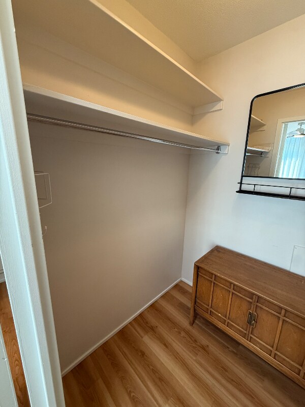 Building Photo - 955 Eudora St