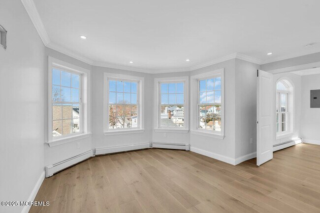 Building Photo - 141 Vanard Dr