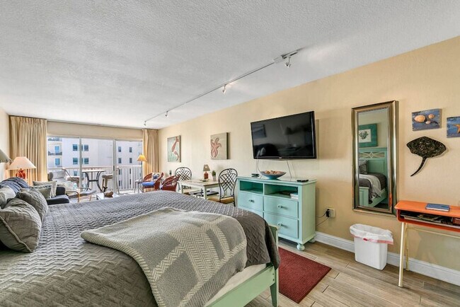 Building Photo - 769 Sundial Ct