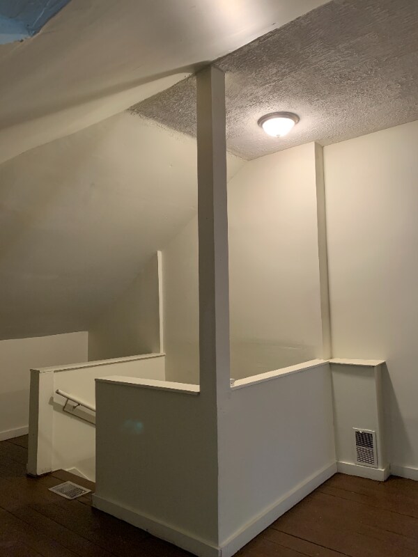 Building Photo - 34 Cambridge Ave