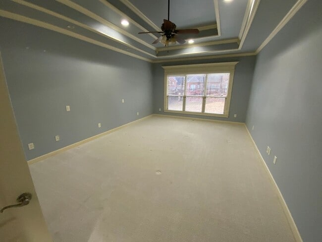 Building Photo - 123 Courts Ln