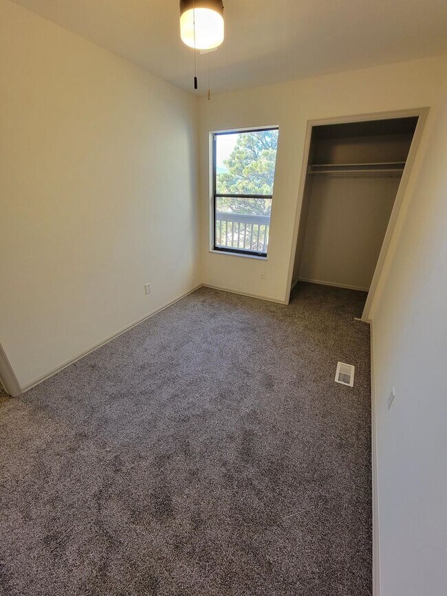 Building Photo - Stunning Mountain Views with Private Garage! 2 Bed/1.5 Bath Townhouse! Coming Late April!