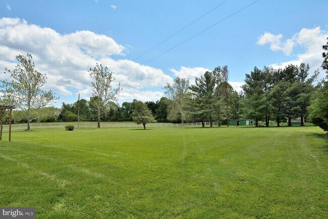 Building Photo - 24531 Arcola Mills Dr