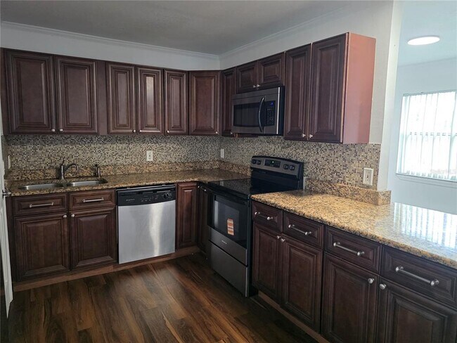 Building Photo - 2408 Barley Club Ct