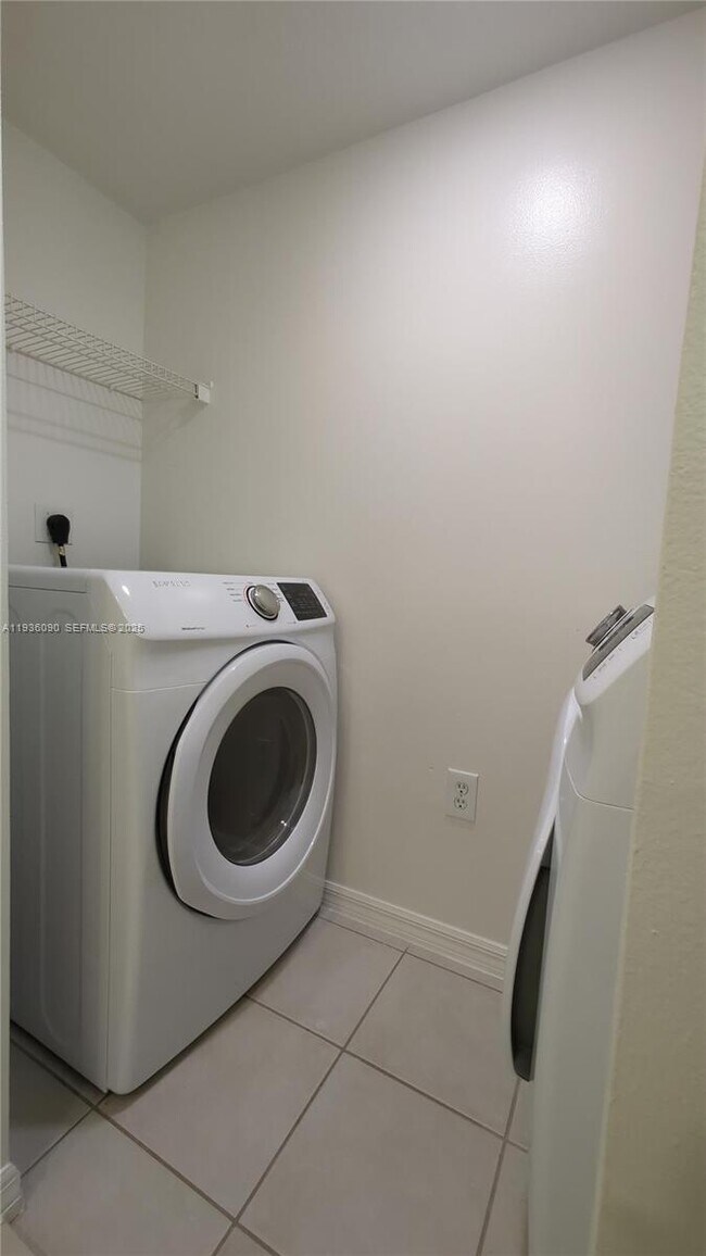 Building Photo - 4220 San Marino Blvd