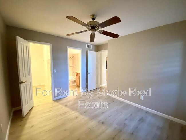 Building Photo - 200 E Southern Ave