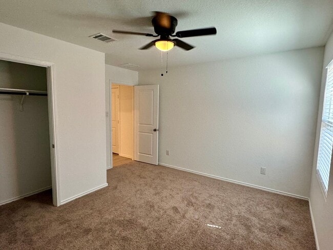 Building Photo - Beautiful 3/2 Rental Home in Bulverde