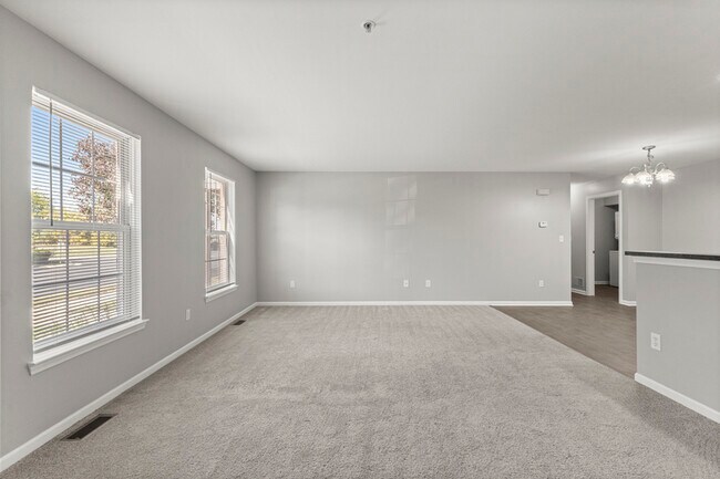 Building Photo - 13033 Turnberry