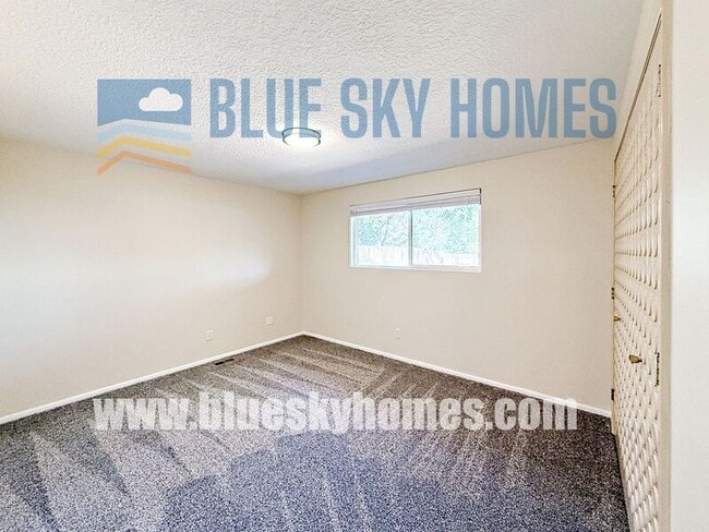 Building Photo - 1623 S Joyce St