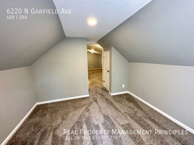 Building Photo - Completely Renovated 4 Bedroom home with b...