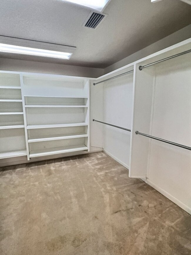 Building Photo - Spacious 4-Bedroom Home in the Desirable Gulf Hills Golf Course Community!