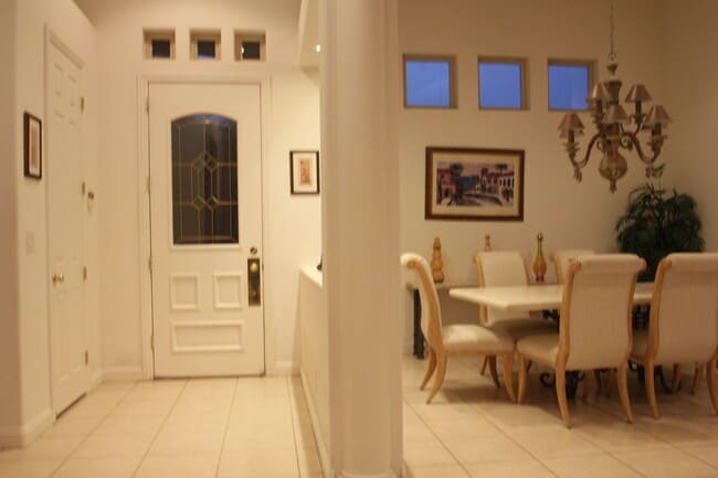 Building Photo - Elegant Fully Furnished Single Story Home