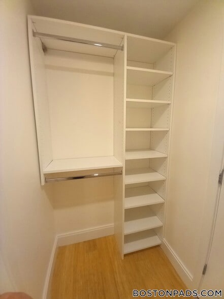 Building Photo - 40 Malvern St