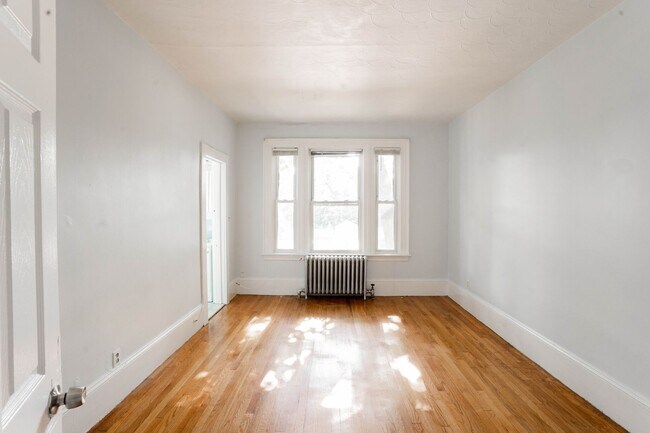 Building Photo - 1793 Commonwealth Ave