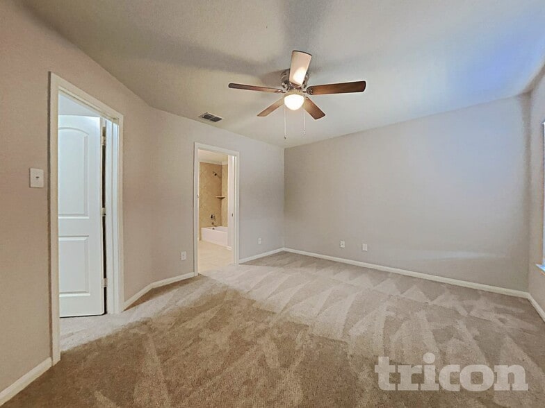 Building Photo - 7007 Capeshaw