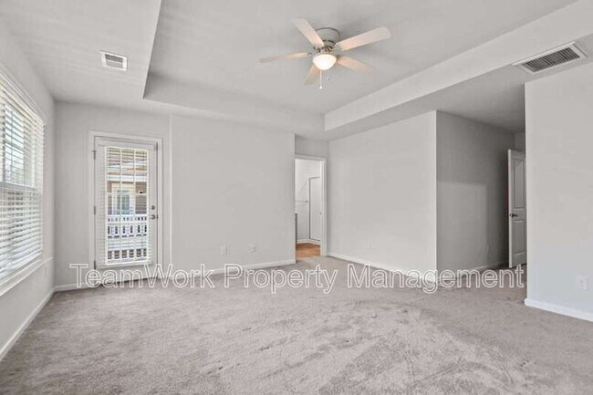 Building Photo - 1875 Towne St