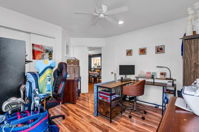 Building Photo - 237 Paddington Ct