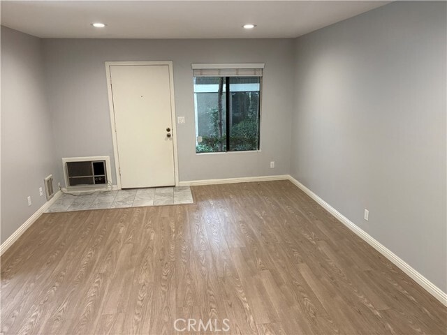 Building Photo - 21 Streamwood