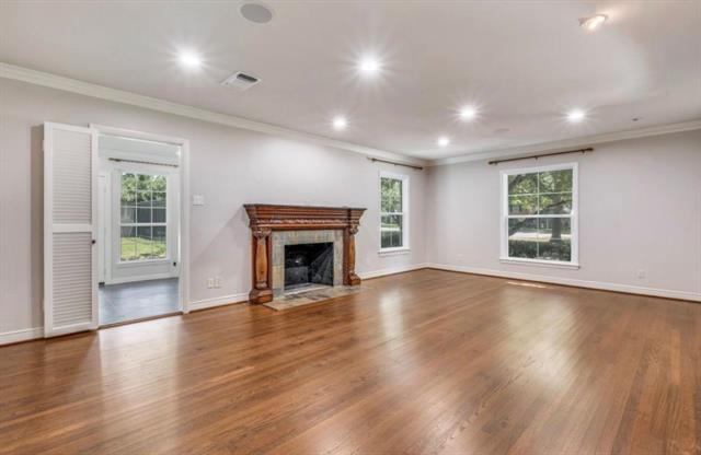 Building Photo - 6307 Deloache Ave