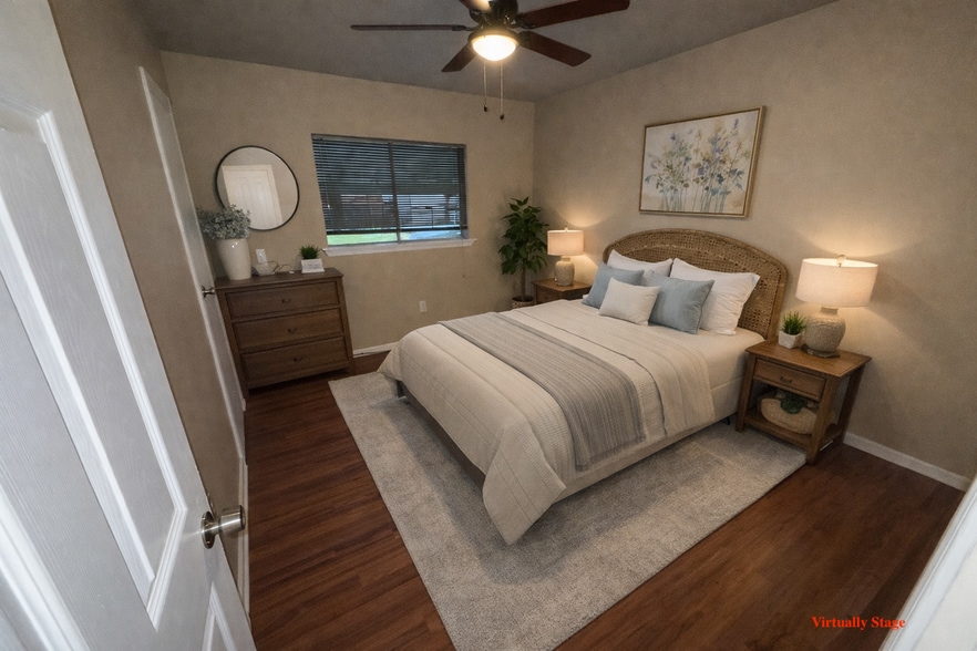 Building Photo - 12246 Palmyra Dr