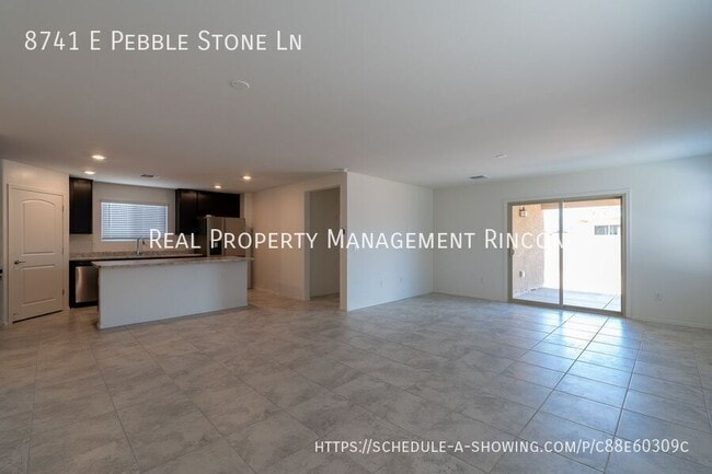 Building Photo - 8741 E Pebble Stone Ln