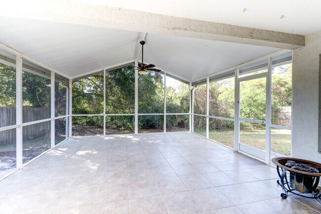 Building Photo - 29806 Morningmist Dr