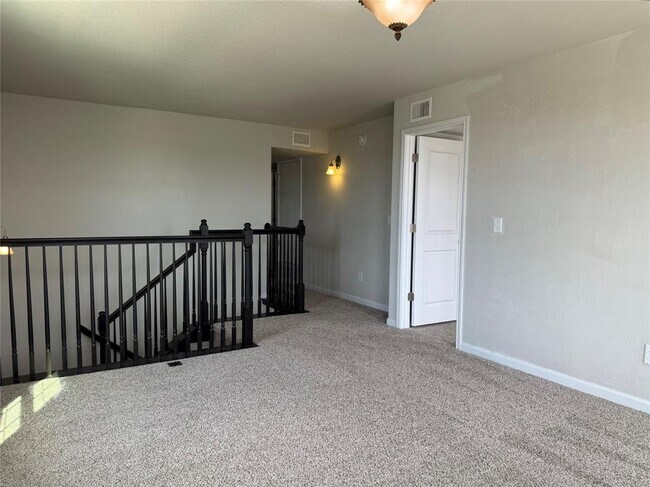 Building Photo - 1293 Nevarez