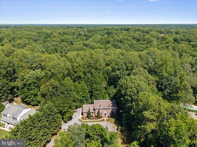 Building Photo - 28920 Livingston Dr