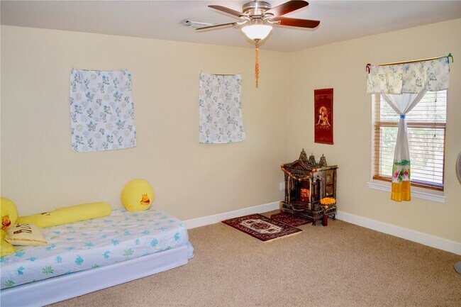 Building Photo - 16703 Summer Cypress Ct