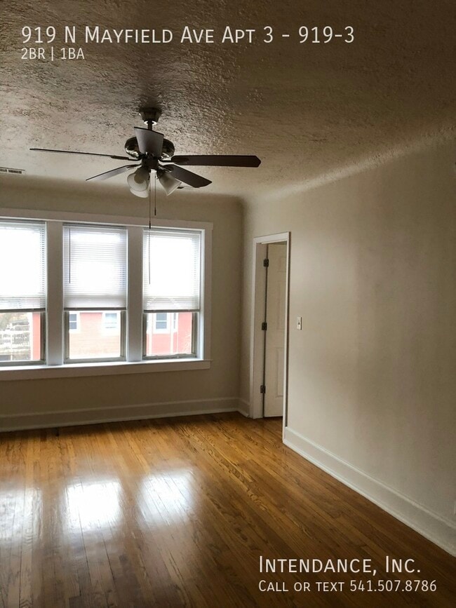 Building Photo - 919 N Mayfield Ave