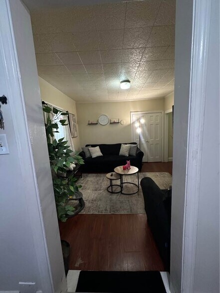 Building Photo - 2 Prospect St