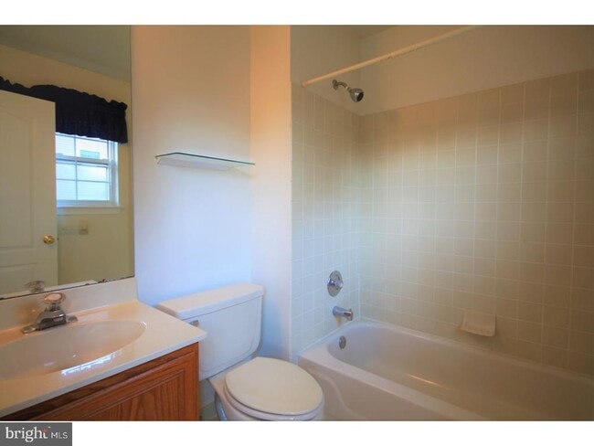 Building Photo - 3700 Harvard Dr