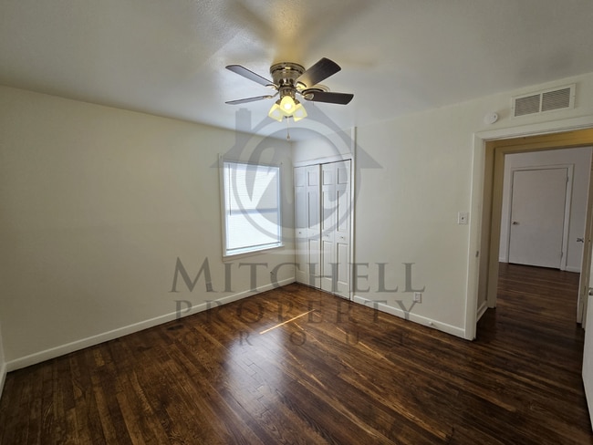 Building Photo - Spacious 4 bedroom home ready to rent!