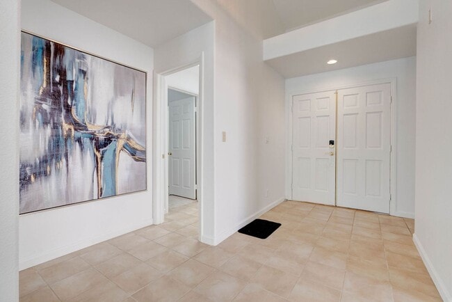 Building Photo - 3238 Brookfield Dr