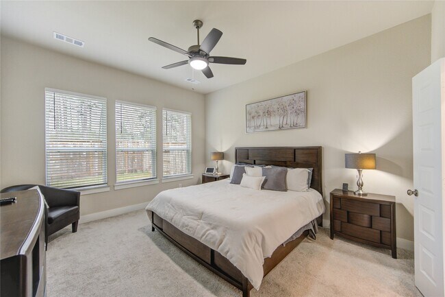 Building Photo - 296 Mallorn Ln