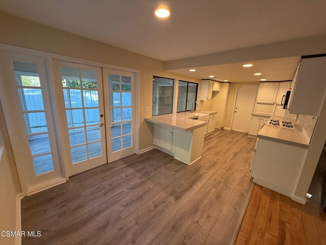 Building Photo - 1191 Calle Contento