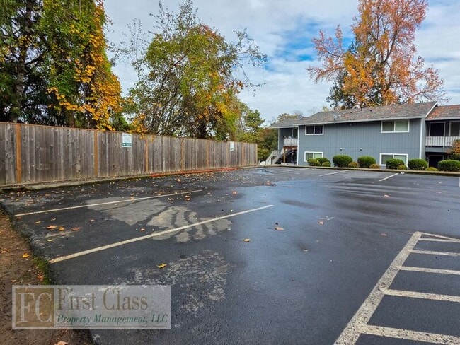 Building Photo - 10058 SW Garrett St