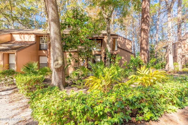 Building Photo - 24 Pinehurst Pl