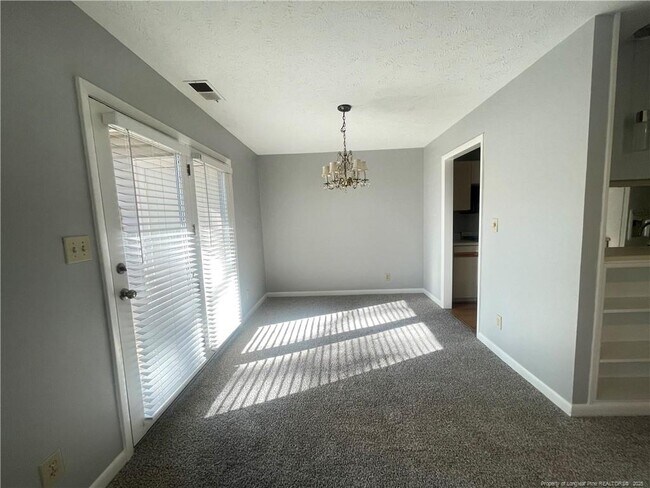 Building Photo - 663 Bartons Landing Pl