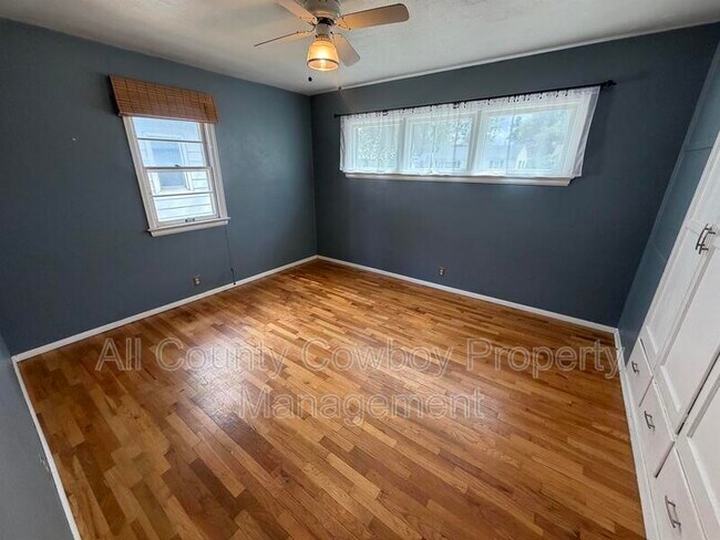 Building Photo - 1407 Ord St